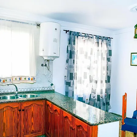 Apartment Amplio En Conil, Cerca De La Playa Y Golf, Vista Al Mar, Terraza - Es-180-40